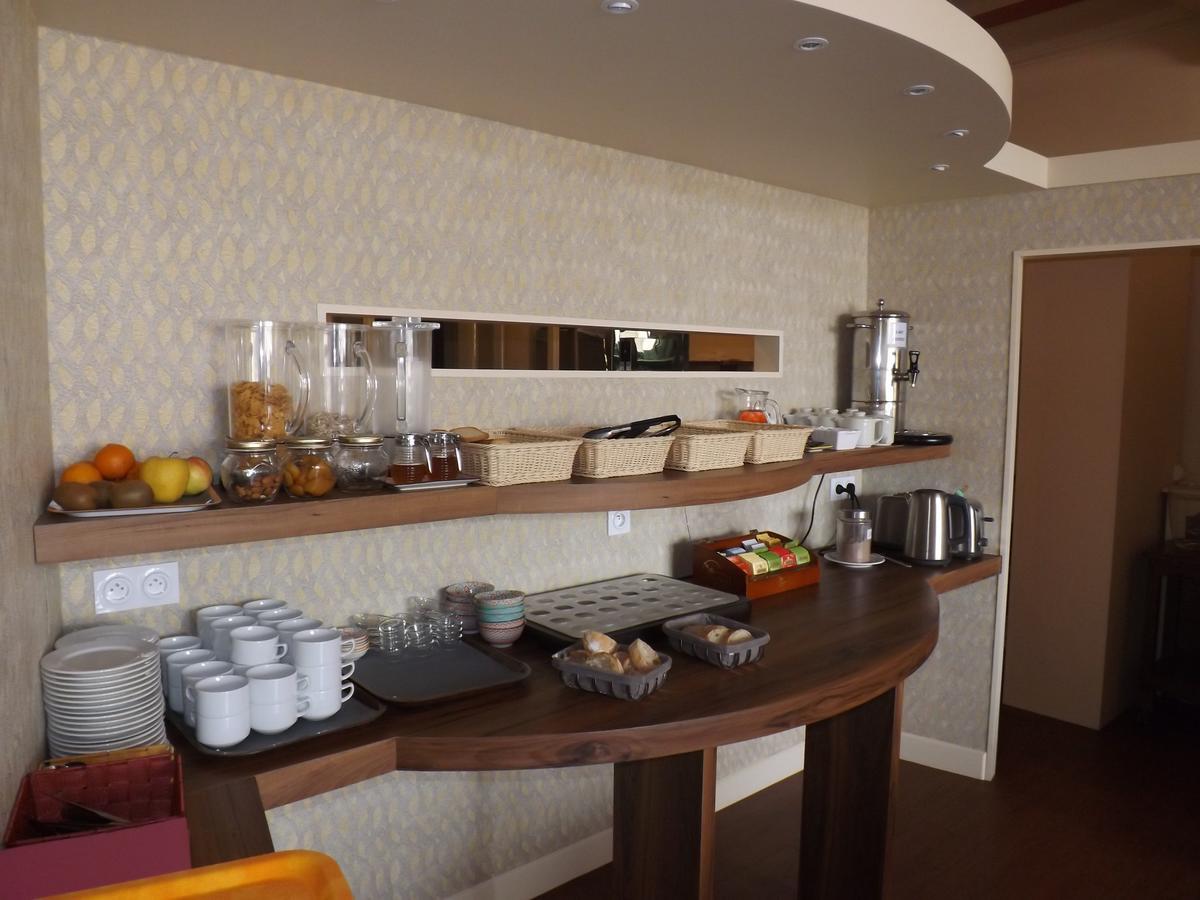 Hotel Restaurant Le Parc Moulins  Kültér fotó